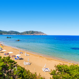 Het strand op Ibiza