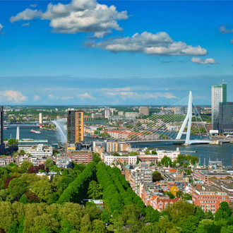 Uitzicht op de stad Rotterdam in Zuid Holland, Nederland