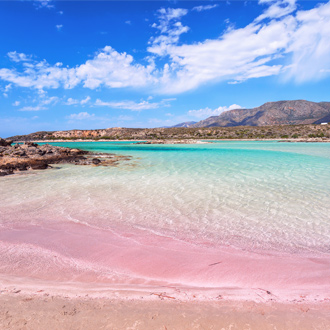 Roze strand op Kreta, Griekenland