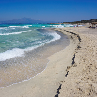Strand en zee in Ierapetra op Kreta, Griekenland