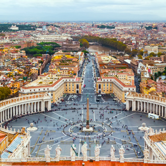 Uitzicht-op-St-Peter-Square-en-Rome-Vaticaanstad